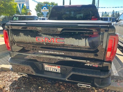 2023 GMC Sierra 1500 AT4 Crew Cab 4WD