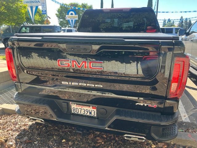 2023 GMC Sierra 1500 AT4 Crew Cab 4WD