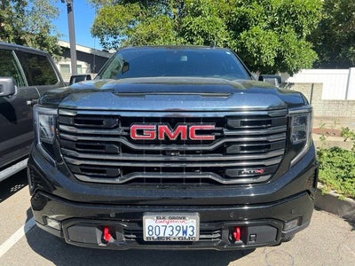2023 GMC Sierra 1500 AT4 Crew Cab 4WD