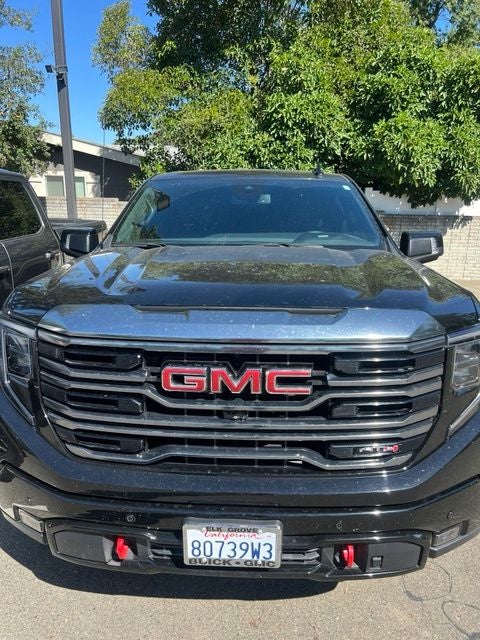 2023 GMC Sierra 1500 AT4 Crew Cab 4WD