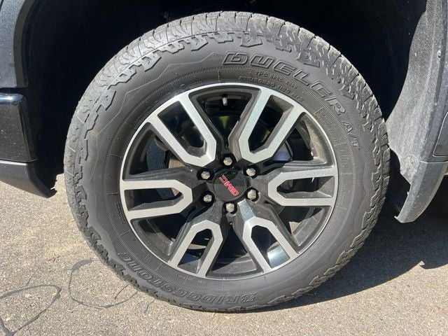 2023 GMC Sierra 1500 AT4 Crew Cab 4WD