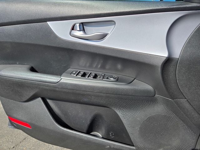 2023 Kia Forte LXS Sedan