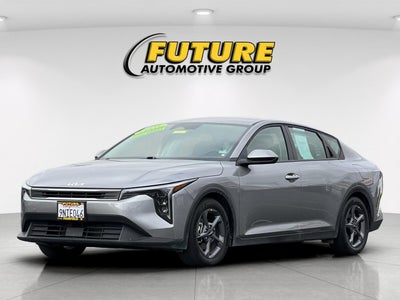 2025 Kia K4 LXS
