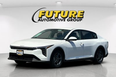 2025 Kia K4 LXS