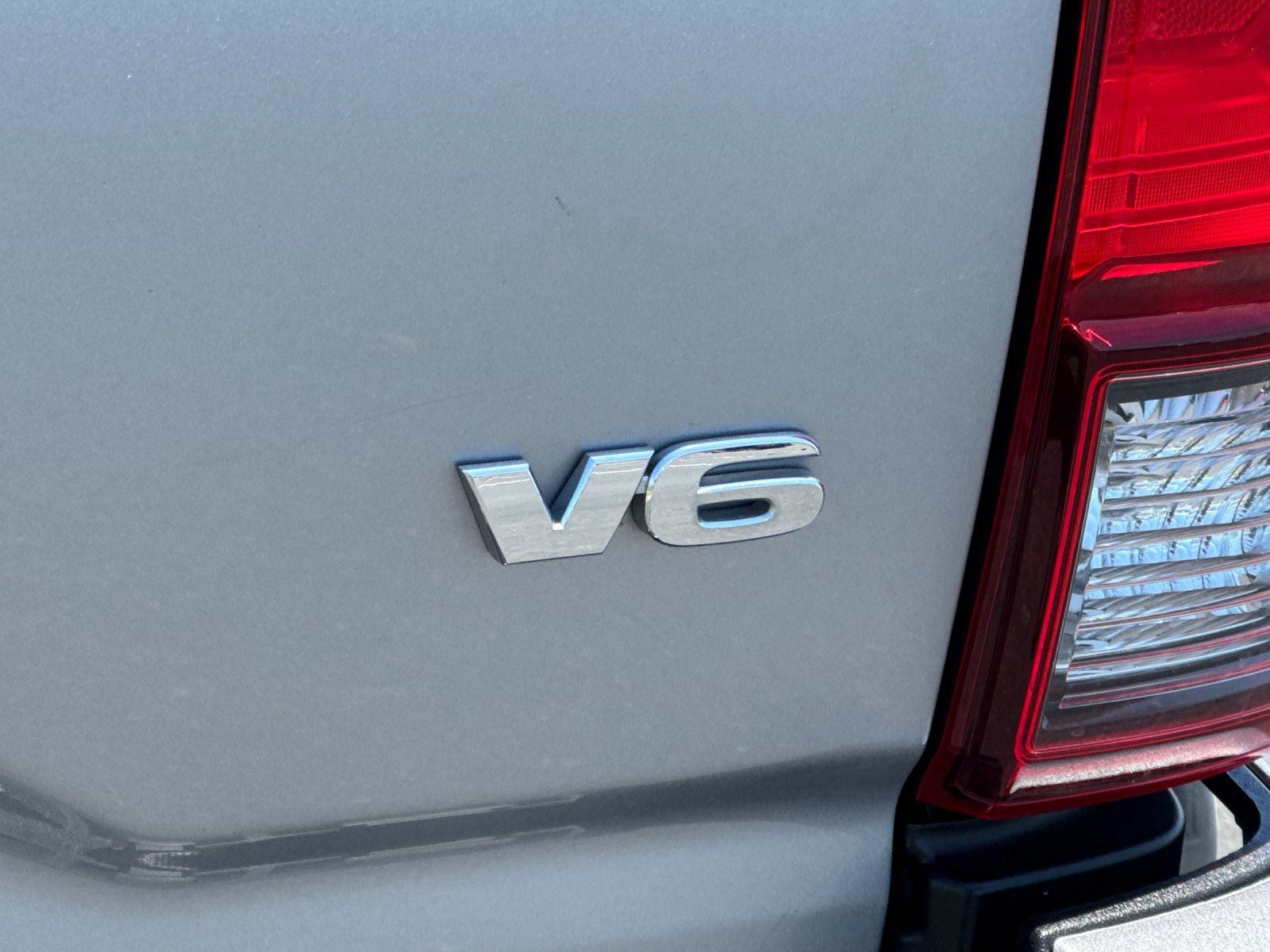 2020 Toyota Tacoma SR5 V6