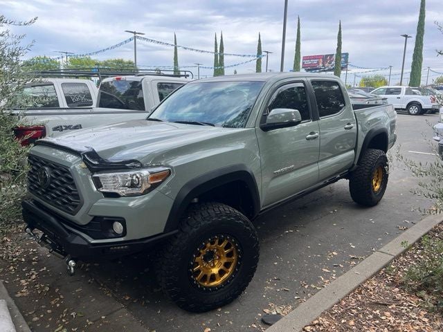 2023 Toyota Tacoma TRD Off-Road V6 DCAB 4WD Lifted w/Winch & Upgraded Wheels