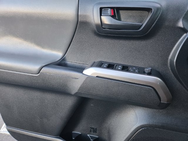 2023 Toyota Tacoma SR5 V6 4WD W/ Tech Pkg.