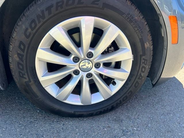 2018 Volkswagen Beetle 2.0T S Convertible