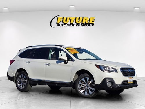 2018 Subaru Outback 3.6R Touring AWD W/ Navigation