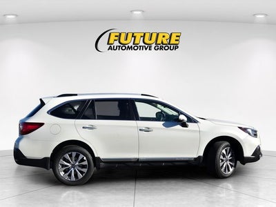 2018 Subaru Outback 3.6R Touring AWD W/ Navigation