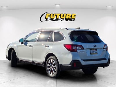 2018 Subaru Outback 3.6R Touring AWD W/ Navigation
