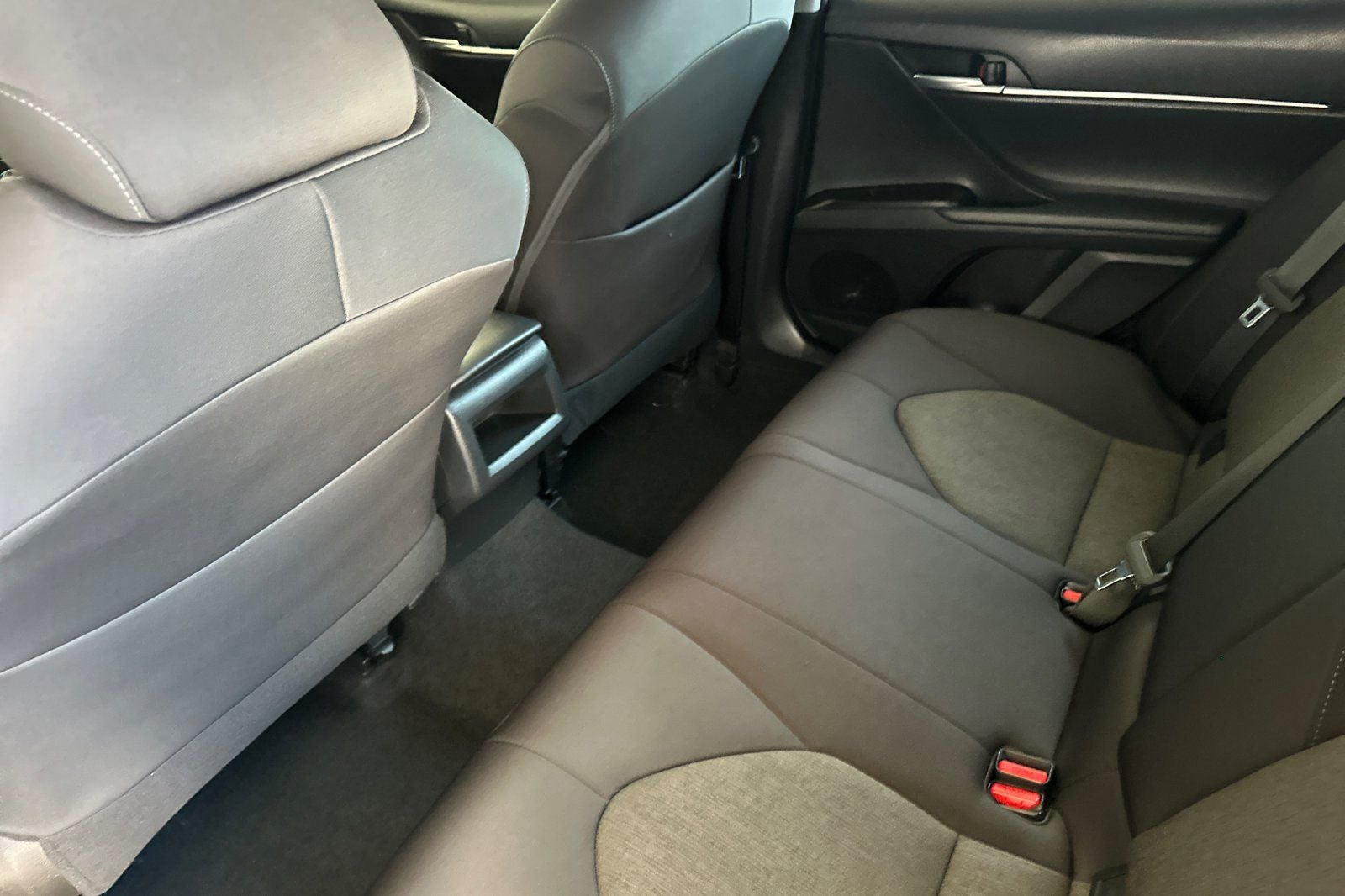 2021 Toyota Camry Hybrid LE