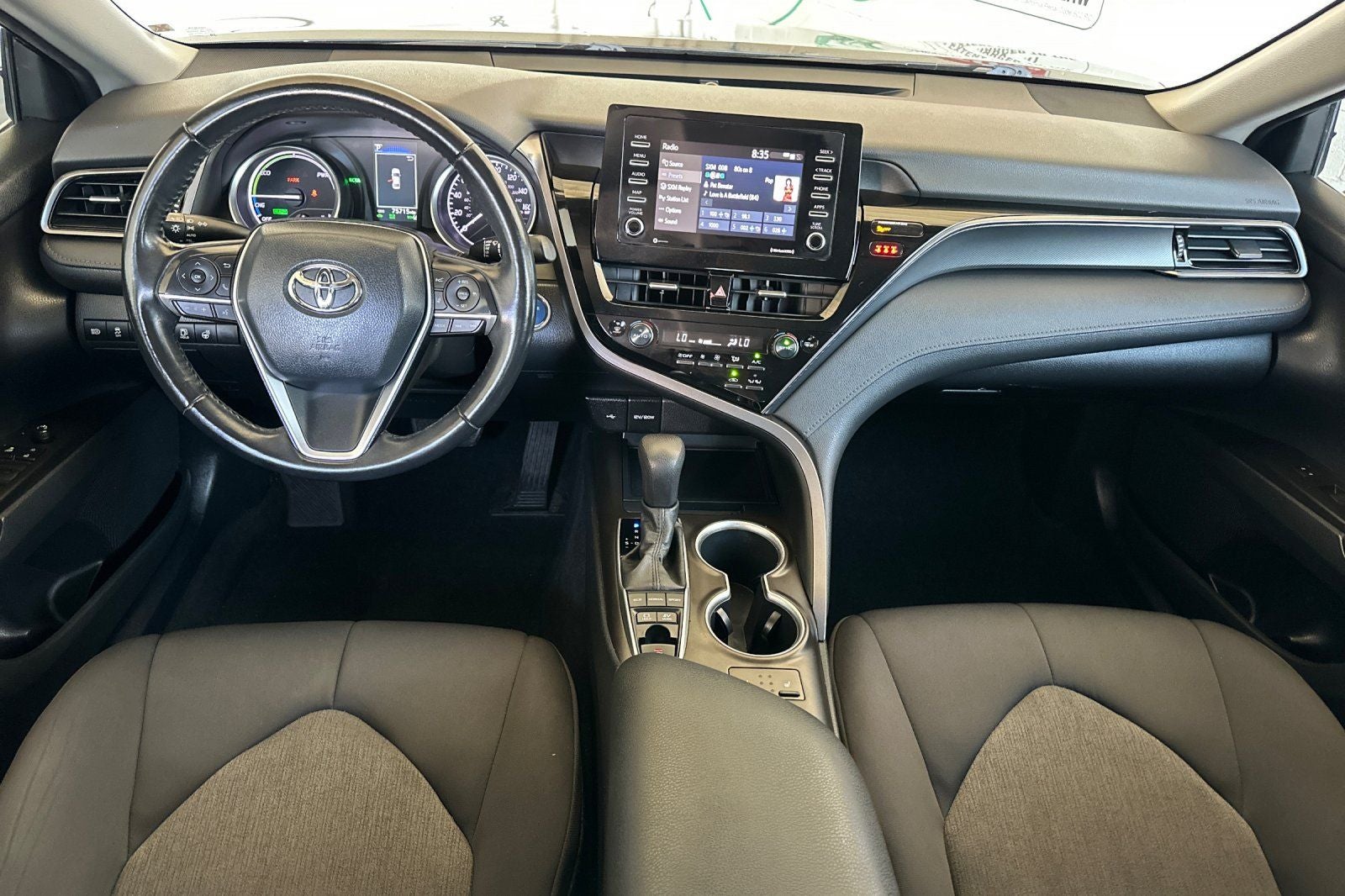 2021 Toyota Camry Hybrid LE