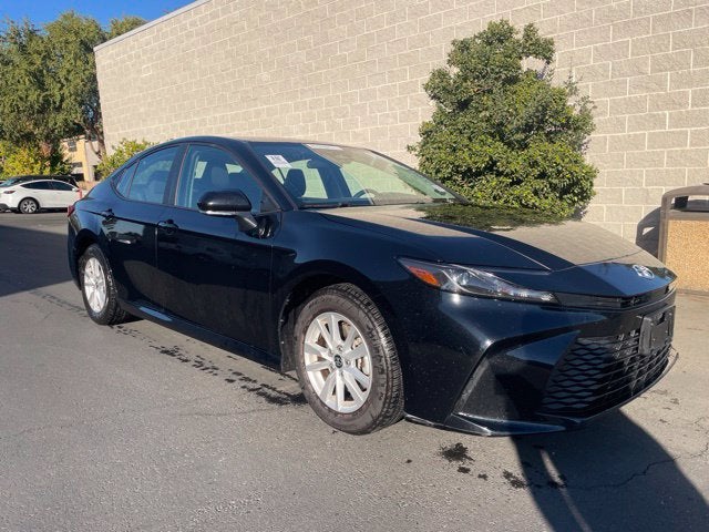 2025 Toyota Camry LE Hybrid