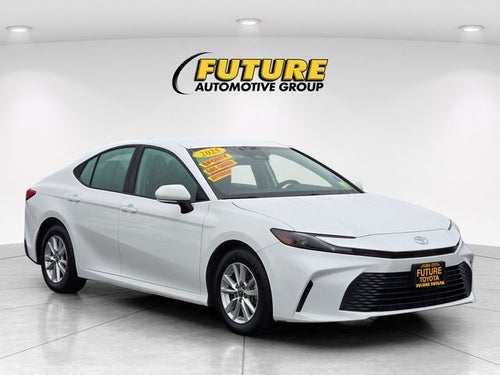 2025 Toyota Camry LE Sedan