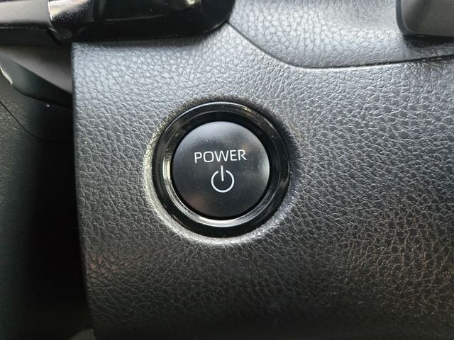 2025 Toyota Camry SE Hybrid