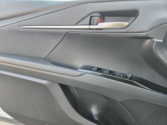 2025 Toyota Camry SE Hybrid