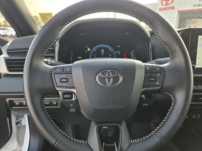 2025 Toyota Camry SE Hybrid