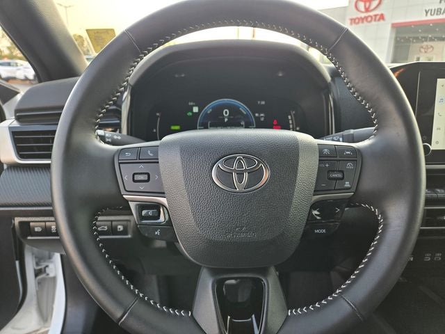 2025 Toyota Camry SE Hybrid