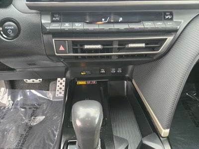 2025 Toyota Camry SE W/ SofTex Seating
