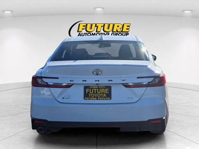 2025 Toyota Camry SE W/ Convenience Pkg. & Moonroof