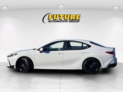 2025 Toyota Camry SE W/ Convenience Pkg. & Moonroof