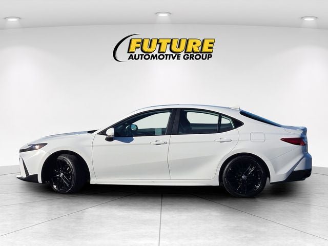 2025 Toyota Camry SE W/ Convenience Pkg. & Moonroof