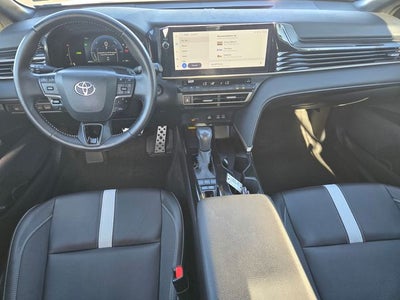 2025 Toyota Camry SE W/ Convenience Pkg. & Moonroof