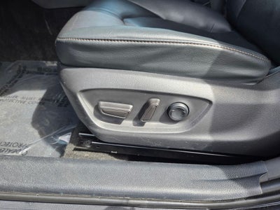 2020 Toyota Camry Hybrid XLE