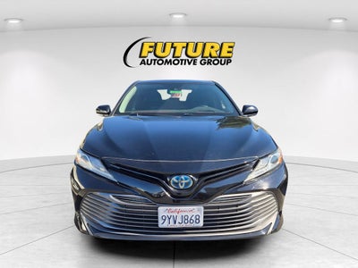 2020 Toyota Camry Hybrid XLE