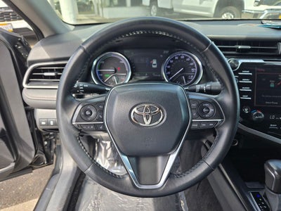 2020 Toyota Camry Hybrid XLE