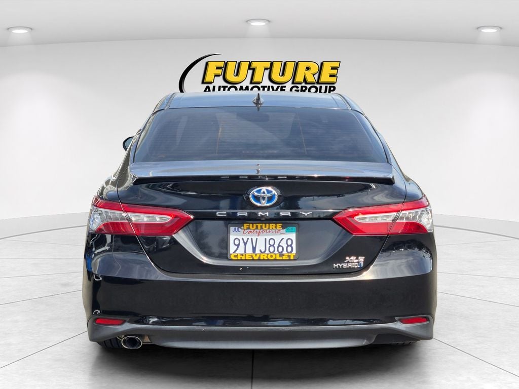 2020 Toyota Camry Hybrid XLE