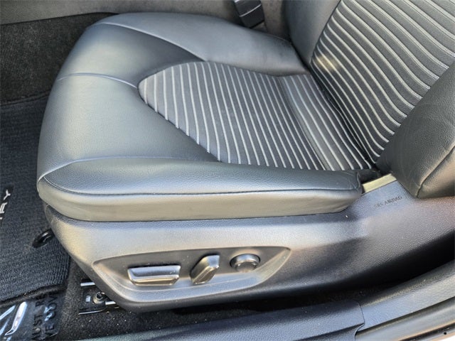 2024 Toyota Camry SE Sedan