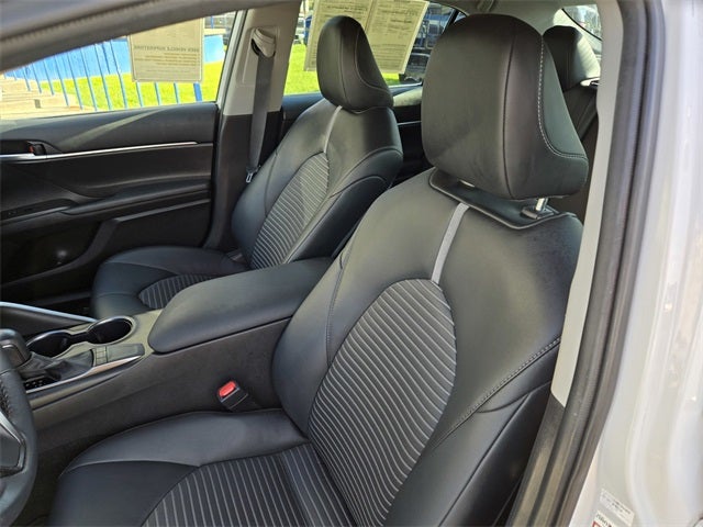 2024 Toyota Camry SE Sedan