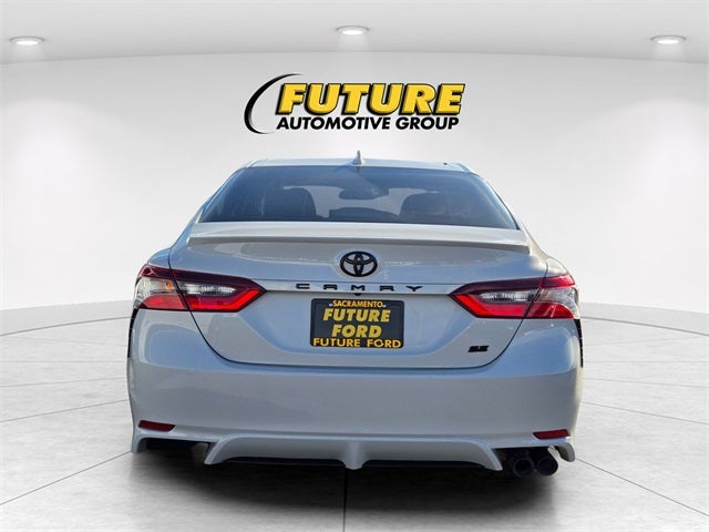 2024 Toyota Camry SE Sedan