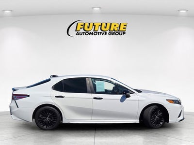 2020 Toyota Camry SE Nightshade Sedan