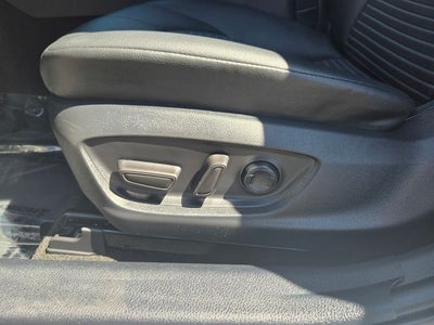 2023 Toyota Camry SE Sedan w/Moonroof