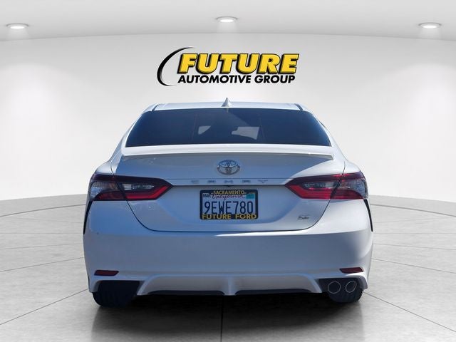 2023 Toyota Camry SE Sedan w/Moonroof