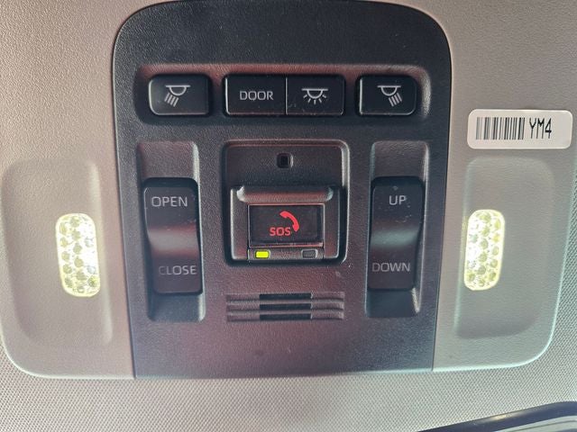 2023 Toyota Camry SE Sedan w/Moonroof