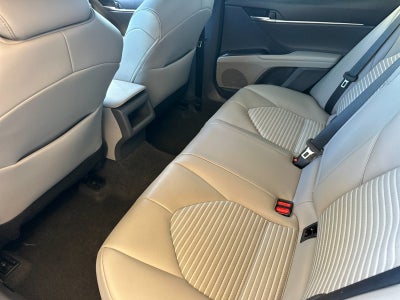 2022 Toyota Camry Hybrid SE