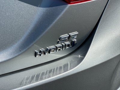 2022 Toyota Camry Hybrid SE