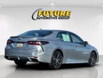 2022 Toyota Camry Hybrid SE