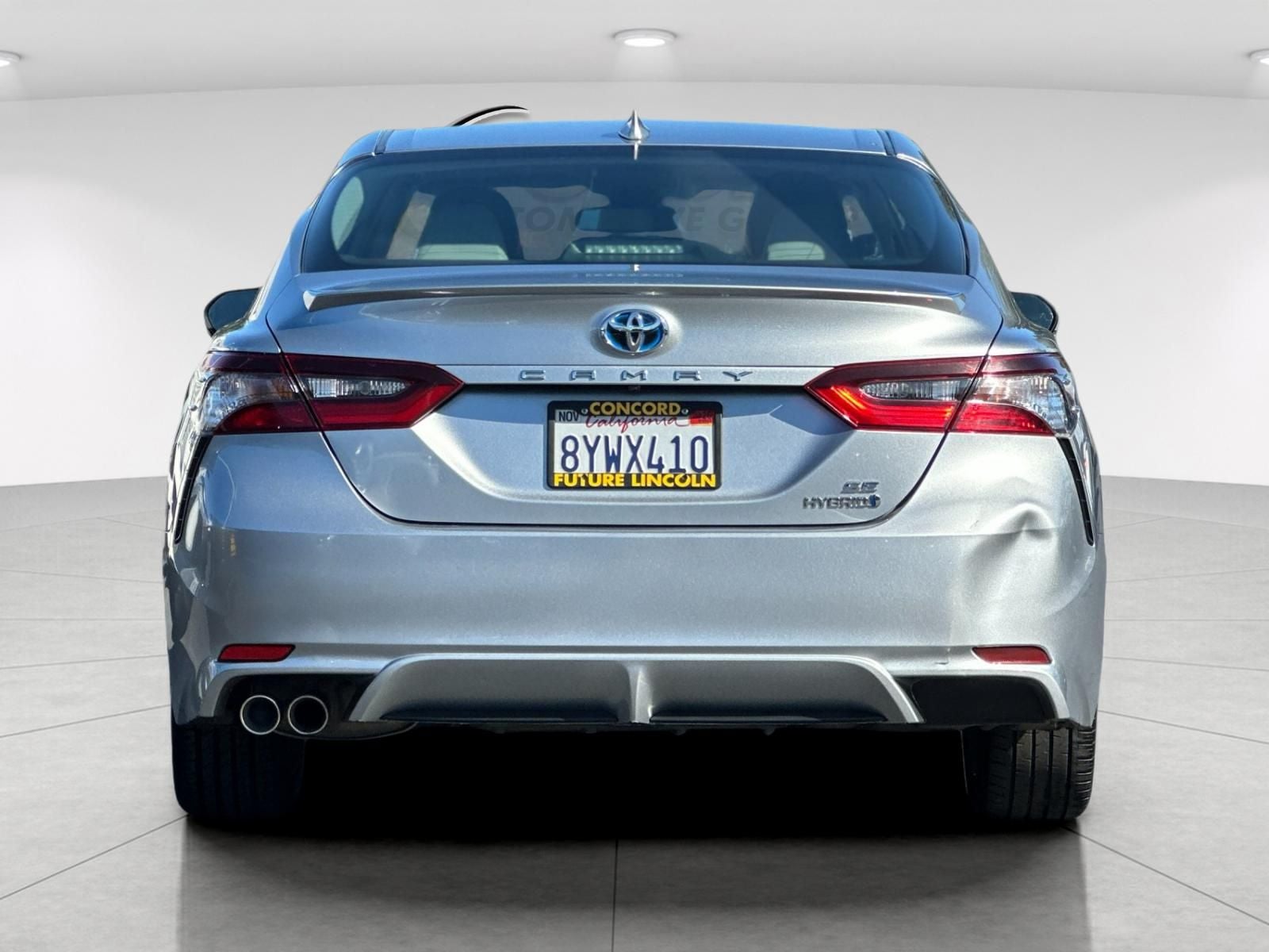 2022 Toyota Camry Hybrid SE