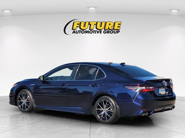 2021 Toyota Camry Hybrid SE