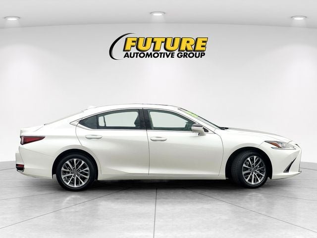 2022 Lexus ES 250
