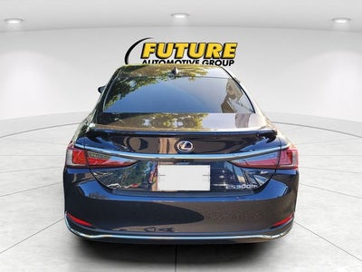 2022 Lexus ES 300h