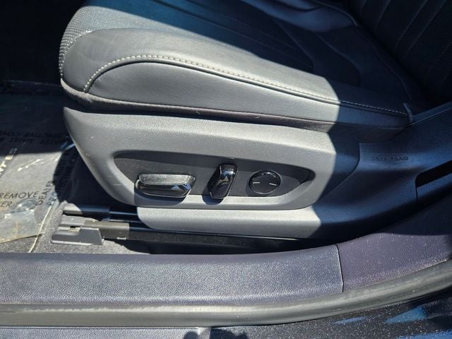 2022 Lexus ES 350 F Sport Sedan w/Nav & Mark Levinson Package