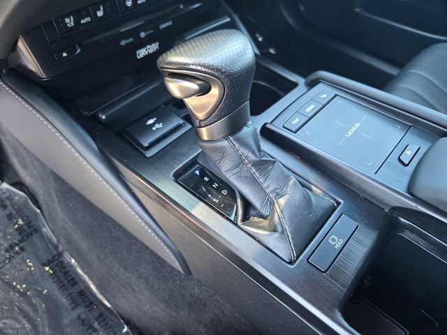 2022 Lexus ES 350 F Sport Sedan w/Nav & Mark Levinson Package