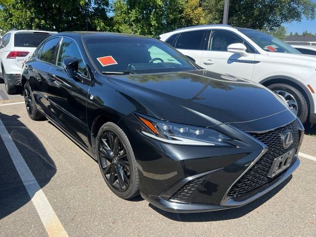 2022 Lexus ES 350 F Sport Sedan w/Nav & Mark Levinson Package