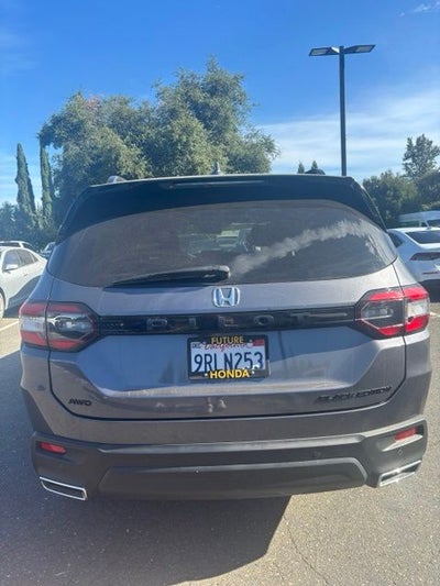 2025 Honda Pilot Black Edition